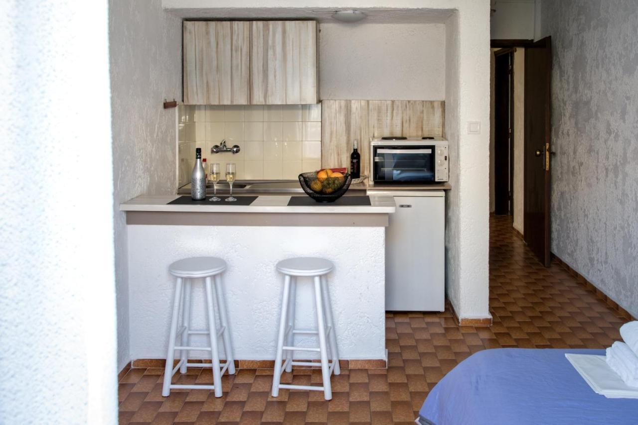 Aparthotel Amazona Agia Pelagia  Exterior foto